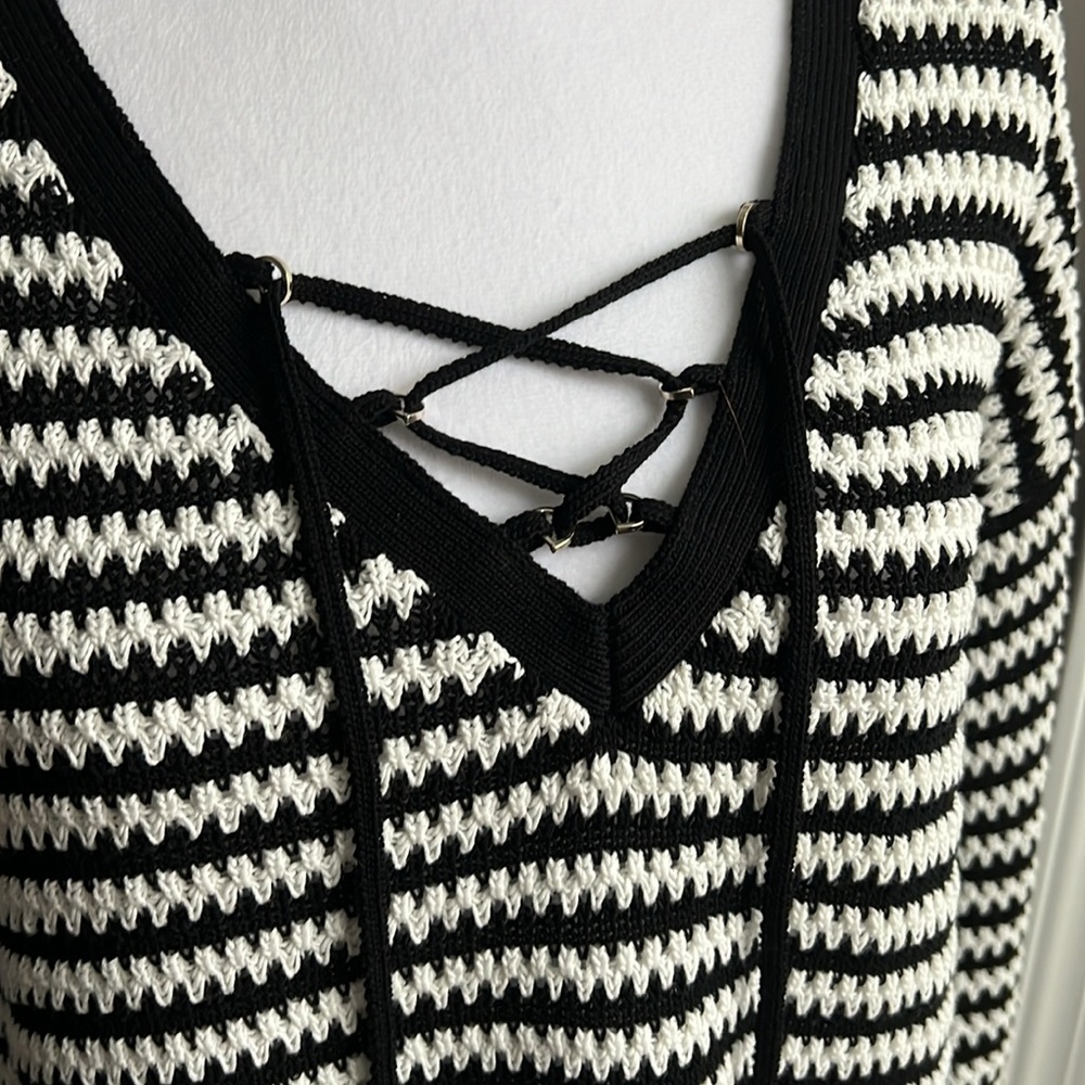 White House Black Market black and white striped knit sweater - Picture 3 of 5